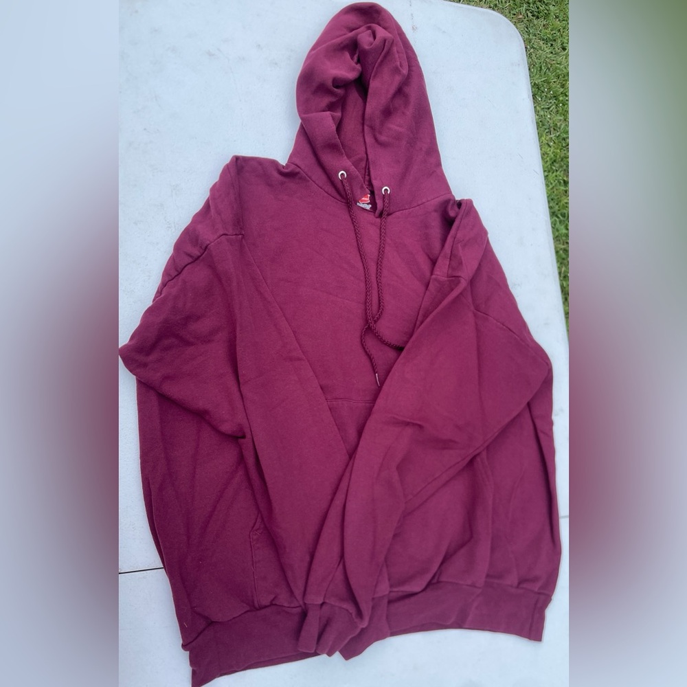 Hanes comfort blend red hoodie